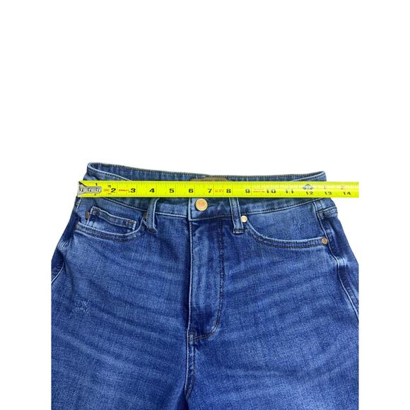 Judy Blue Jeans Women’s 7/28 Mid Wash Straight Leg Raw Hem Distressed Denim - Picture 4 of 8